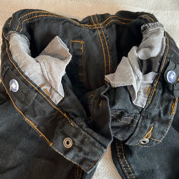 Boys 5T boot cut  black jeans - Picture 4 of 5